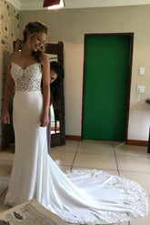 Charming Mermaid Sweetheart Open Back White Lace Long Wedding Dresses with Train